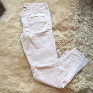 American Eagle White Skinny Jeans
